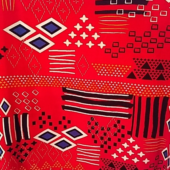 EUC LuLaRoe Perfect T Medium - Picture 2 of 4